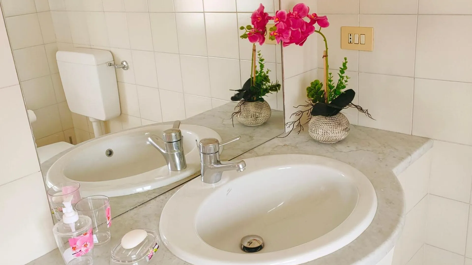 Il Cielo In Una Stanza Sanremo Apartmán